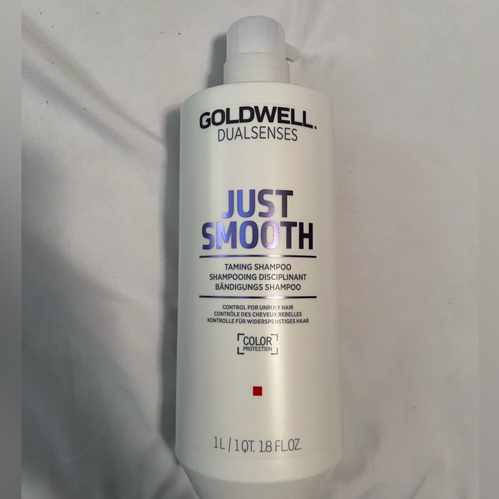 NWT GOLDWELL Just Smooth Taming Shampoo